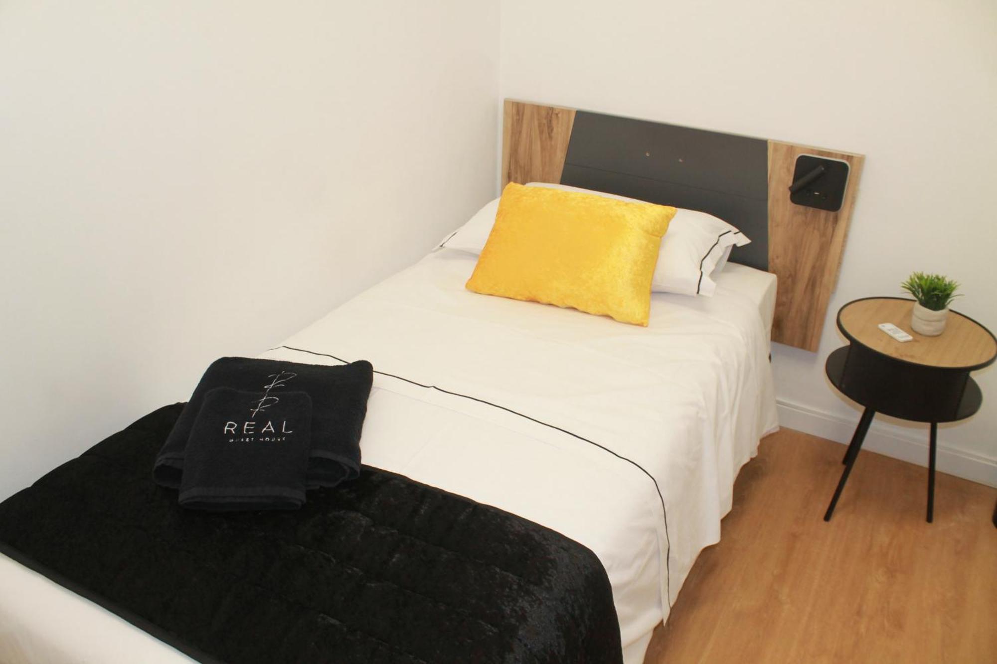 Real Guest House Costa de Caparica Exterior foto
